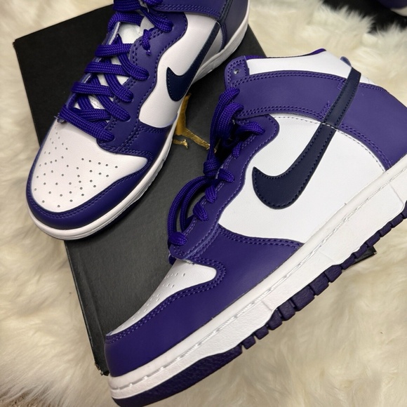 Nike Dunk HI Electro Purple Midnight Navy Size 6Y /7.5W  New Nike Dunk High Electro Purple size 6Y/UK5.5/EU38.5 with BOX